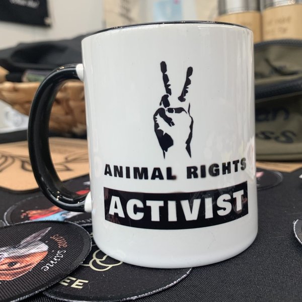 Keramik Tasse "Animal Rights Activist" (schwarz)